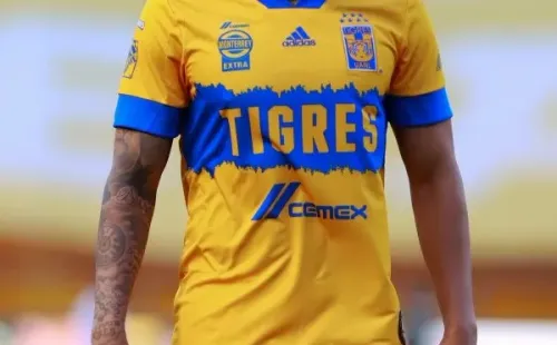 Salcedo perdió una dolorosa apuesta (Jam Media)