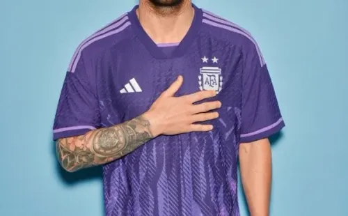 Camiseta alternativa de Argentina para Qatar 2022 (Fuente: Adidas Football)