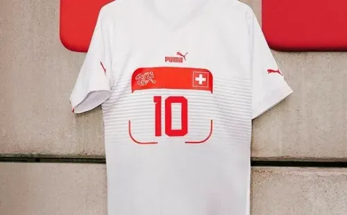 Camiseta alternativa de Suiza para Qatar 2022 (Foto: Puma Football)