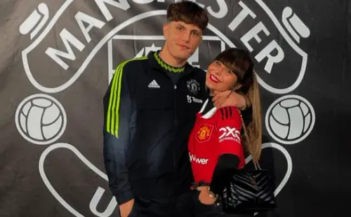 El juvenil junto a su novia, Eva García. (Foto: Instagram eevichuu)