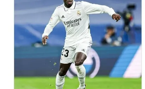 Mendy queda pendiente de evaluación de su molestia.