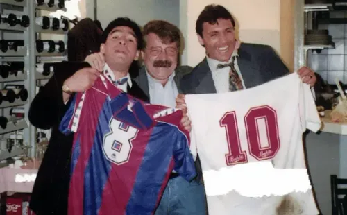 Josep Minguella junto a Diego Maradona y Hristo Stoichkov.