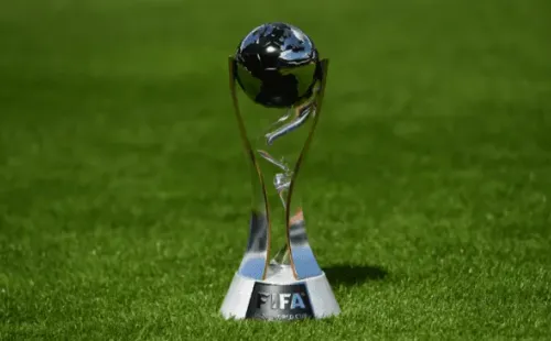 El trofeo que entrega la FIFA al ganador del Mundial Sub 20.