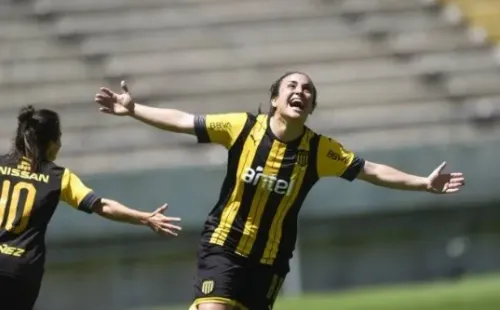 Ximena Velazco, una mediocampista uruguaya con gol (Getty Images)