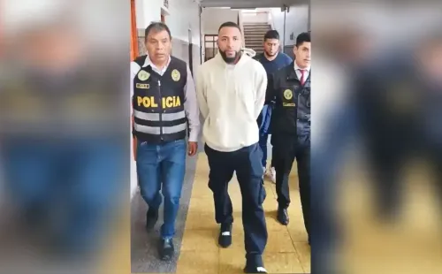 Alexi Gómez es detenido al presentar requisitoria vigente por violencia física contra la mujer | RPP Noticias