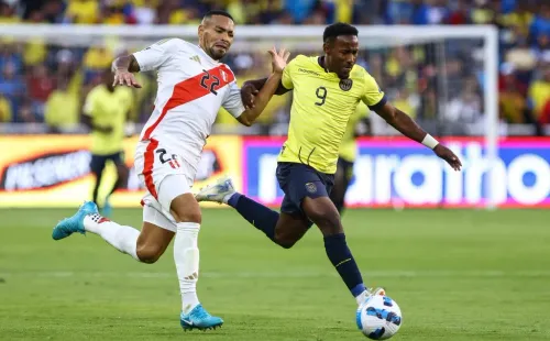 Ecuador venció a Perú en las Eliminatorias. (Foto: Imago)