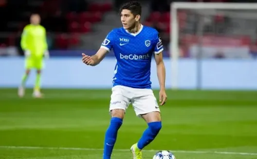 Gerardo Arteaga con la playera del Genk.