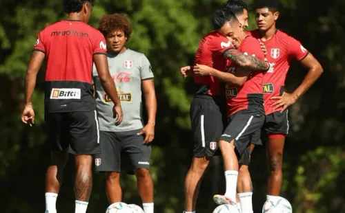 La selección sigue entrenando en Barcelona – Selección Perú