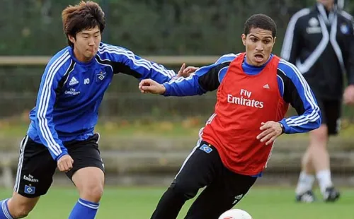 Guerrero y Heung Min Son.  Foto: HSV.de