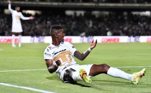 Corozo fue el revulsivo de Pumas (Imago 7).