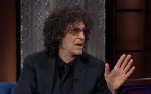 Stern en un show de TV. Foto: IMDb.