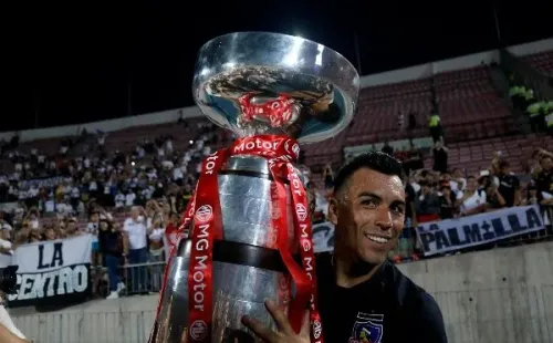 Esteban Paredes dejó de ser jugador de Colo Colo | Foto: Agencia Uno