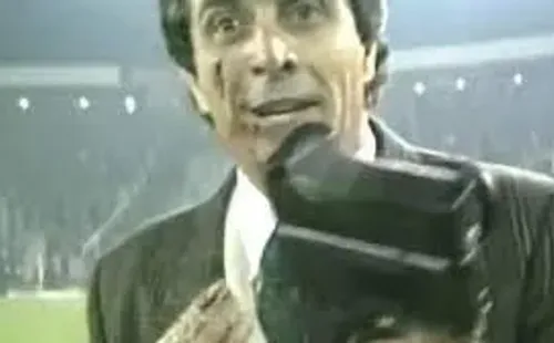 El D.T de Boca y la cámara de Allendes. Fuente: Archivo.