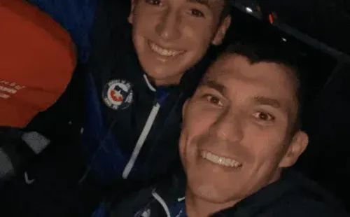 Gary Medel junto a Luciano Arriagada.