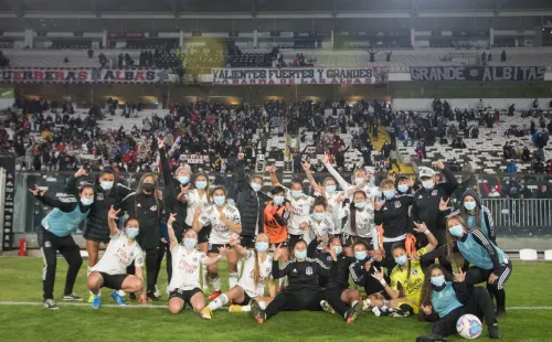 Las albas festejaron en el Monumental. (Foto: Colo Colo)