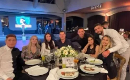Leonardo Gil llegó con un notable conjunto a celebra la Copa Chile. | Foto: Captura.