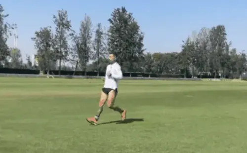 Valencia corriendo solo por el Monumental / FOTO: Instagram