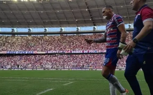 Titi y su salida del campo de juego