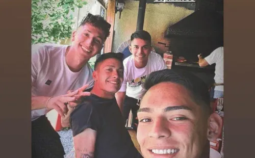 Los jugadores de Colo Colo despiden a Luciano Arriagada | Imagen: Instagram Cristián Zavala