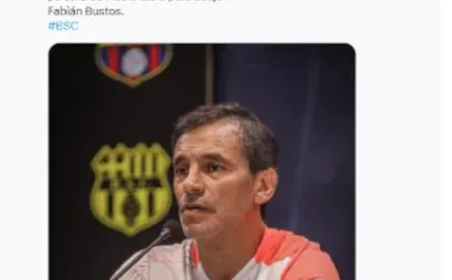 Libro que retrata la campaña de Colo Colo en 2002.