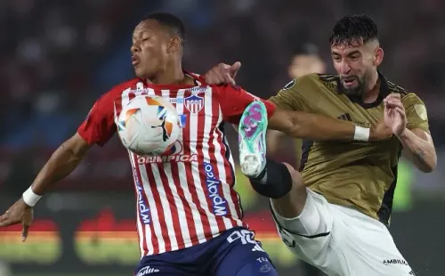 Mauricio Isla jugó un gran partido ante Junior