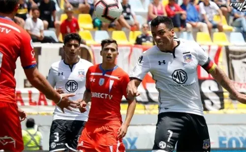 Esteban Paredes | Delantero