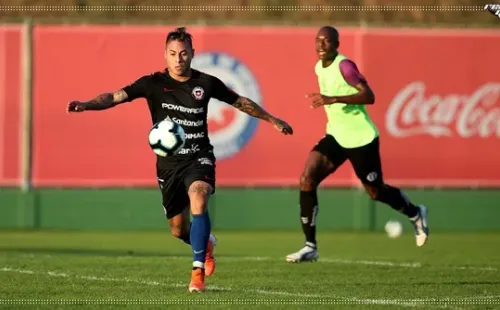 Eduardo Vargas ya sabe a dónde irá su disparo