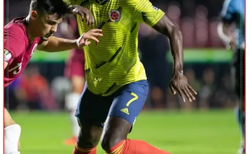 Delantero | Duvan Zapata | Colombia    Tiene el gol y la explosión que comienza a faltarle a Falcao. Gol clave