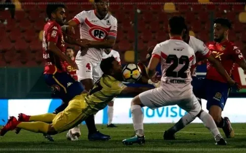 Viernes 2 | 20:00 | U. Española vs U. La Calera | Santa Laura-U. SEK