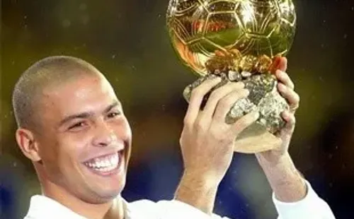 Pese a su lesión pasada, Ronaldo ganó el Balón de Oro en 2002