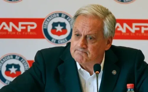 Fue jugador, seleccionado, entrenador y dirigente del fútbol chileno. Su periodo destacó por “reordenar la casa”.