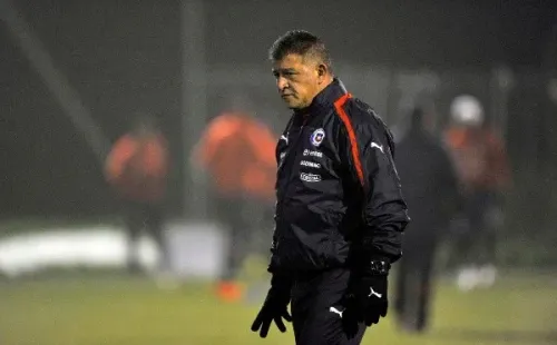 Claudio Borghi cuando dirigía a la selección chilena (Agencia Uno)