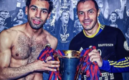 Mohamed Salah y Marcelo Díaz fueron campeones junto al Basilea. En cancha, ambos se transformaron en una dupla de temer. Foto: Instagram