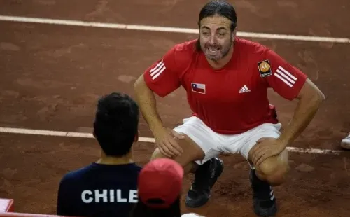 Para Nicolás Massú, el tenis no podrá volver este 2020 dado que no están las medidas de seguridad para los jugadores al momento de viajar. Foto: Agencia Uno