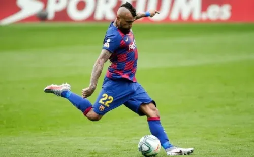 Arturo Vidal ante Celta.