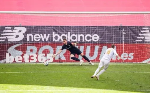 Tres penales le han cobrado al Real Madrid desde el regreso al futbol, algo que ha sido una de las principales críticas. En los últimos dos duelos, ganó por la mínima y en ambos con un penal. (Foto: Getty)