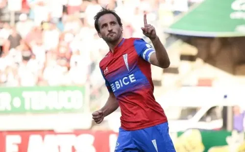 Chapa, ídolo, capitán y referente de la UC.