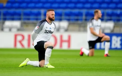 El equipo de Wayne Rooney será el encargado de hacerle el pasillo y enfrentar en su primer partido como campeón de la Championship al Leeds de Bielsa. (Foto: Getty)