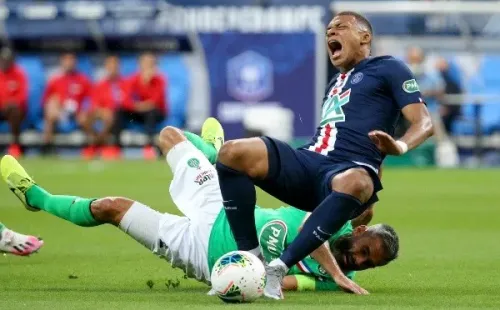 Mbappé sufrió una fuerte entrada en la final con el Étienne y estará ausente del equipo por al menos dos semanas más. (Foto: Getty)