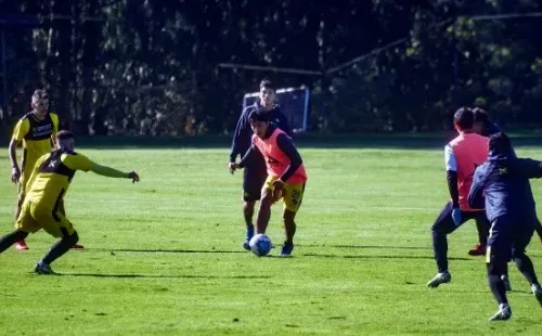 Los clubes chilenos están realizando los entrenamientos en cancha a la espera que vuelva el Campeonato Nacional. (FOTO: Agencia Uno)