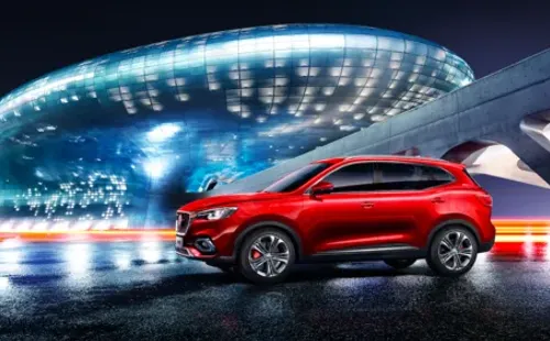 Una de las innovaciones del nuevo MG HS es el botón Super Sport, ubicado en el volante, que activa el modo de conducción súper deportivo del auto.