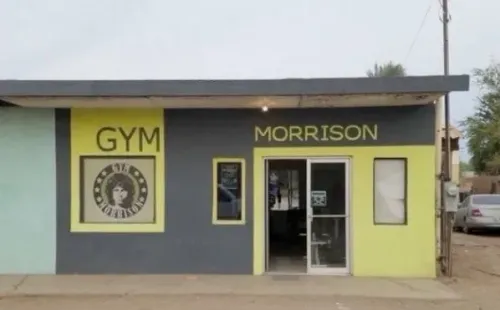 El frontman de The Doors protagoniza este gimnasio.