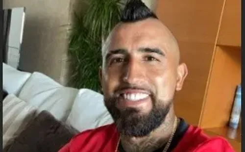 Vidal sigue el superclásico entre la U y su Colo Colo amado.