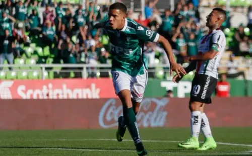 David Terans celebrando ante Palestino (Agencia Uno)