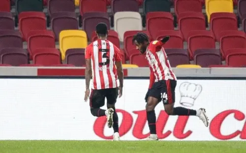 Tras eliminar al Fulham en en cuarta ronda y al Newcastle en octavos de final, el Brentford se ilusiona con jugar por el título en Wembley. (Foto: Getty)