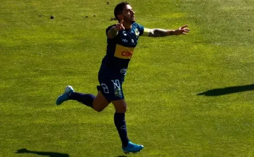 Juan Cuevas podría extender su registro goleador ante Colo Colo. Foto: Agencia Uno