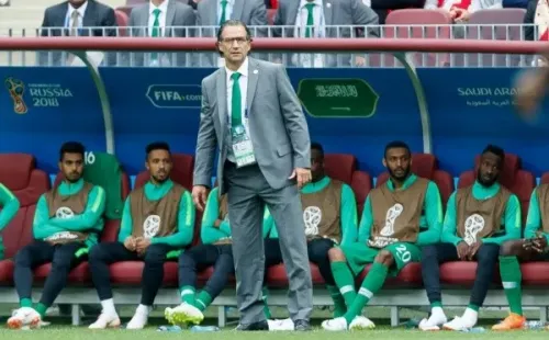 Pizzi podría volver a dirigir tras su paso por Arabia Saudita y San Lorenzo. Racing está tras sus pasos. Foto: Agencia Uno