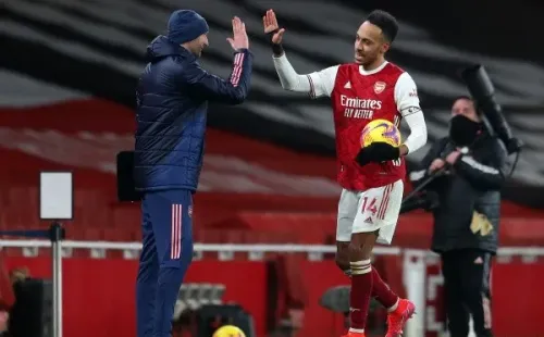 Pierre-Emerick Aubameyang llega a este partido tras anotarle tres goles al Leeds de Marcelo Bielsa. (Foto: Getty)