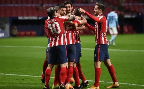 A pesar de un par de tropiezaos, la máquina de Diego Simeone sigue funcionando a todo ritmo. (Foto: Getty)