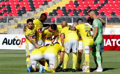 La U de Conce tendrá que armar el plantel desde cero para la próxima temporada en Primera B. Foto: Agencia Uno